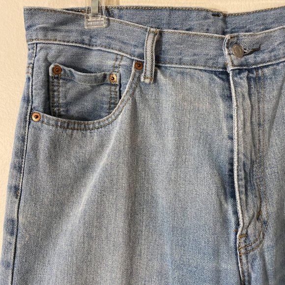 Levis Jeans Mens 36x30 Blue 550 Relaxed Fit Baggy Tapered Light Wash Denim - Picture 3 of 14